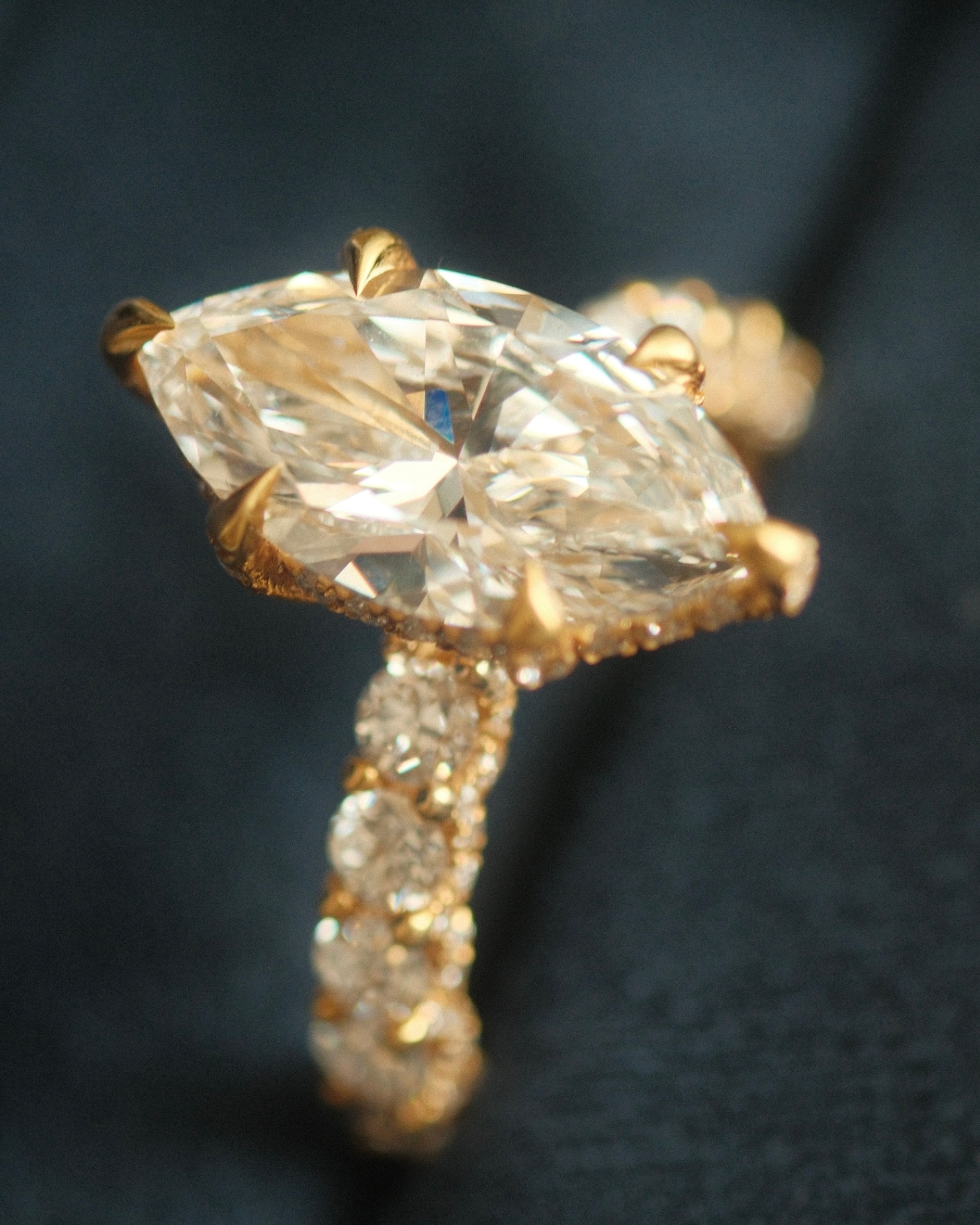 Marquise on a pavé band
