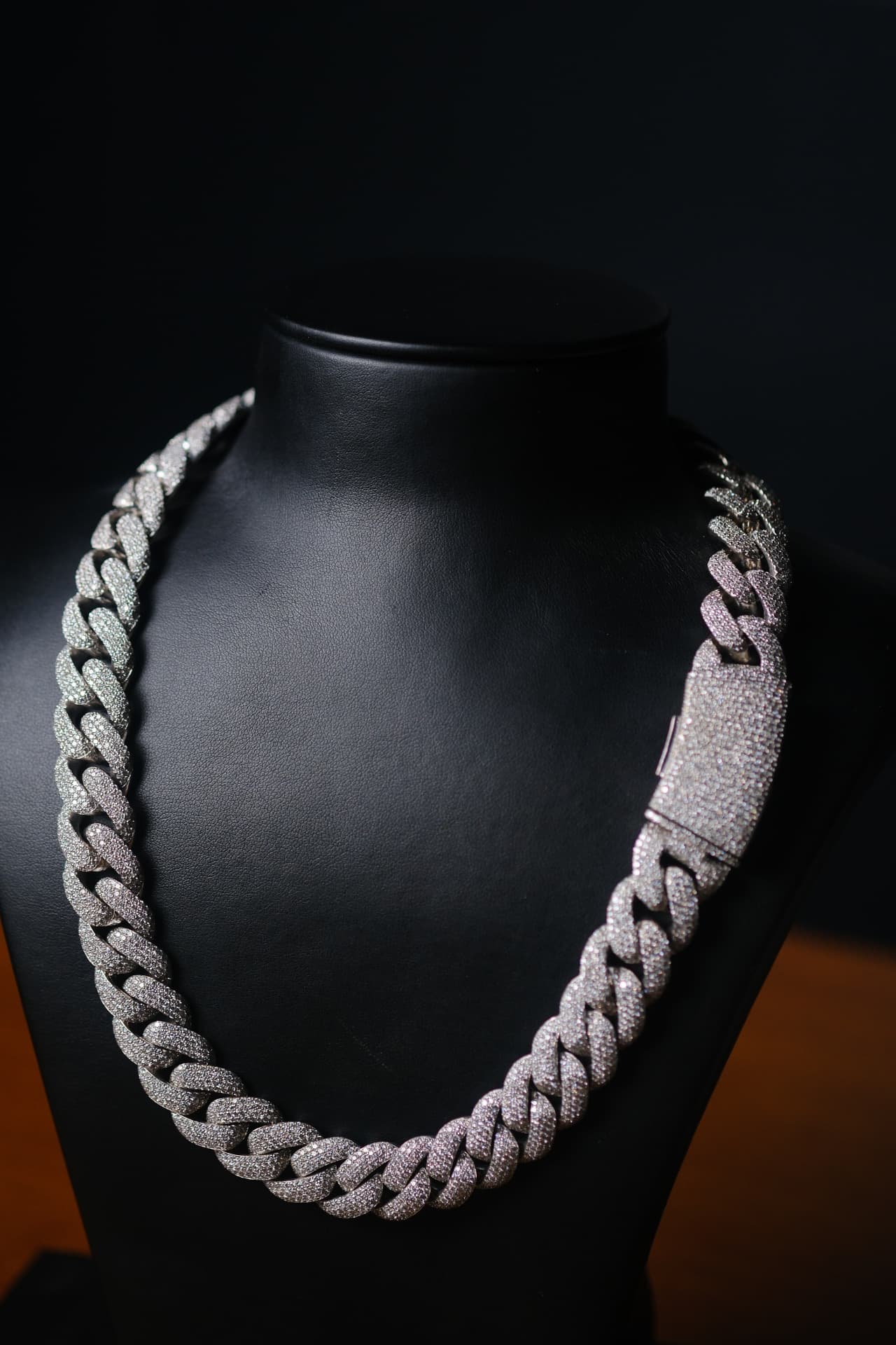 Piece 3 — photo 1 of 3